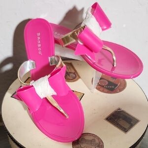 BAMBOO Jelly Pink Thong Sandals with Metallic Straps Bows 39